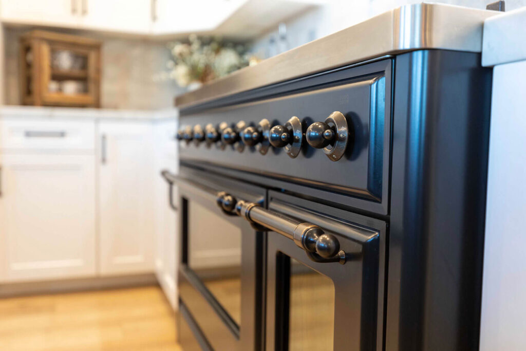 Kitchen Remodel detail image of oven